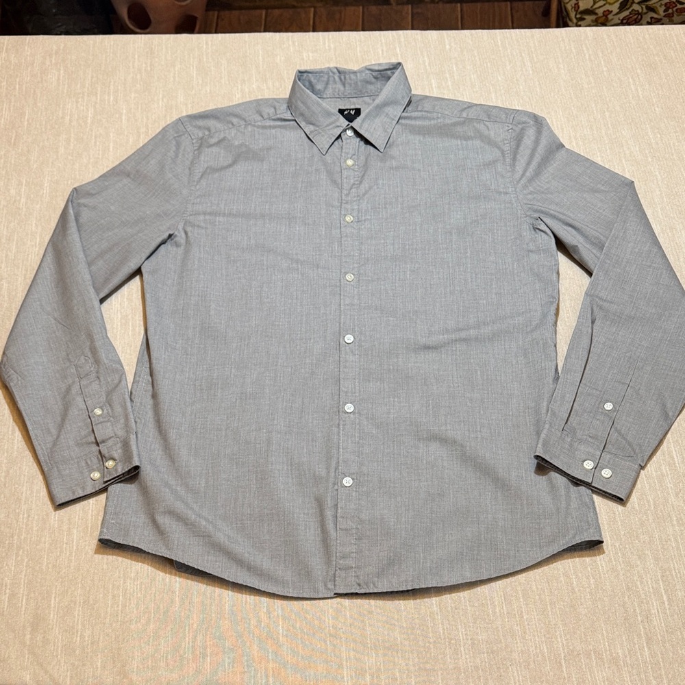 H&M Gray Casual Button Down Shirt